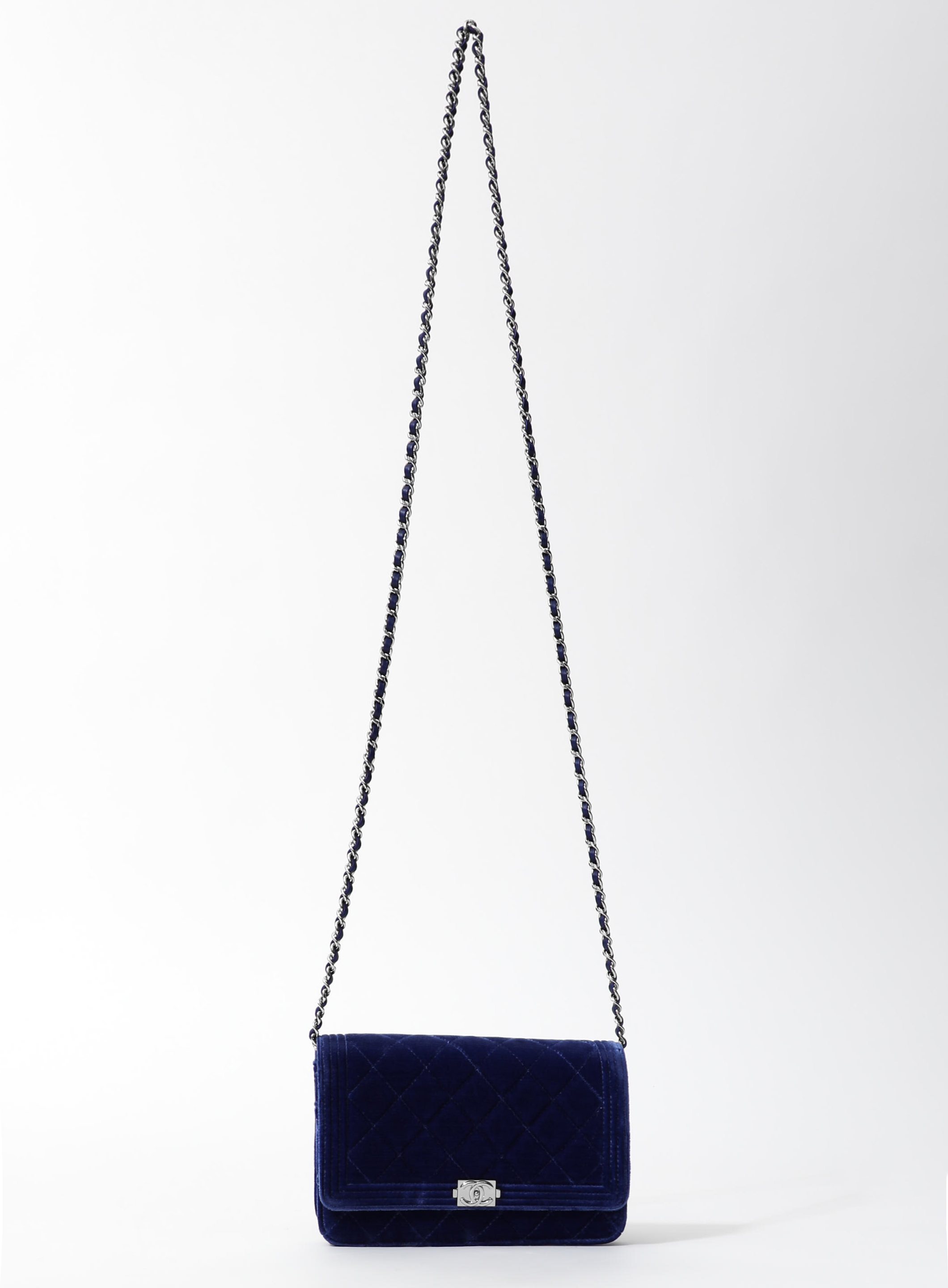 Wallet on chain boy velvet handbag Chanel Blue in Velvet - 33437478